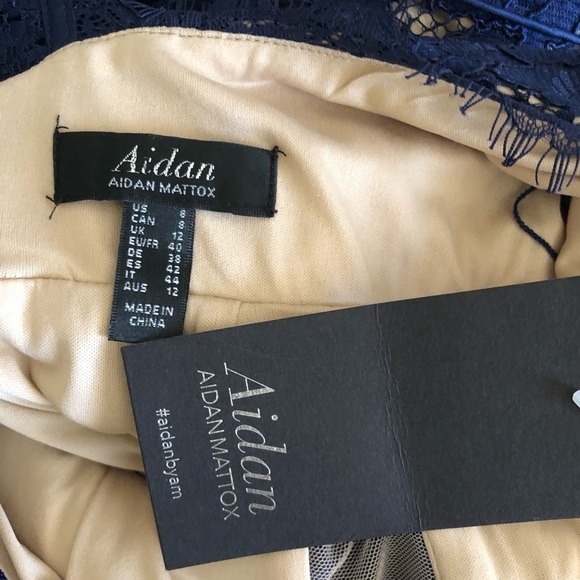 NWT Aidan by Aidan Mattox Lace V-Neck Mermaid Evening Dress Gown in Navy/nude - Picture 9 of 10